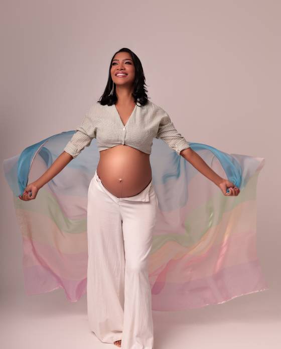 Gestante (Estúdio) de Marleide