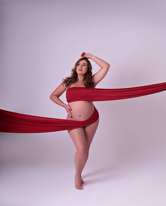 Gestante (Estúdio) de Meiryelle