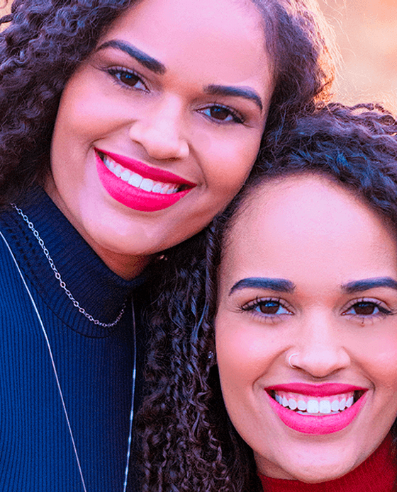 Ensaio Feminino de Gabi e Dani Santos