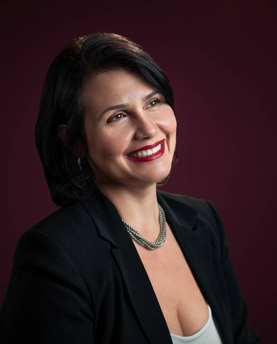 Corporativo de Ensaio corporativo Luh Souza