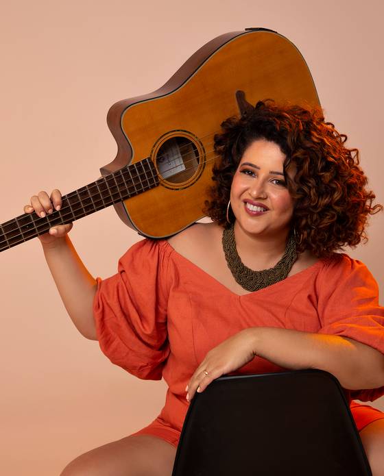 Músico de Baixista Suelen