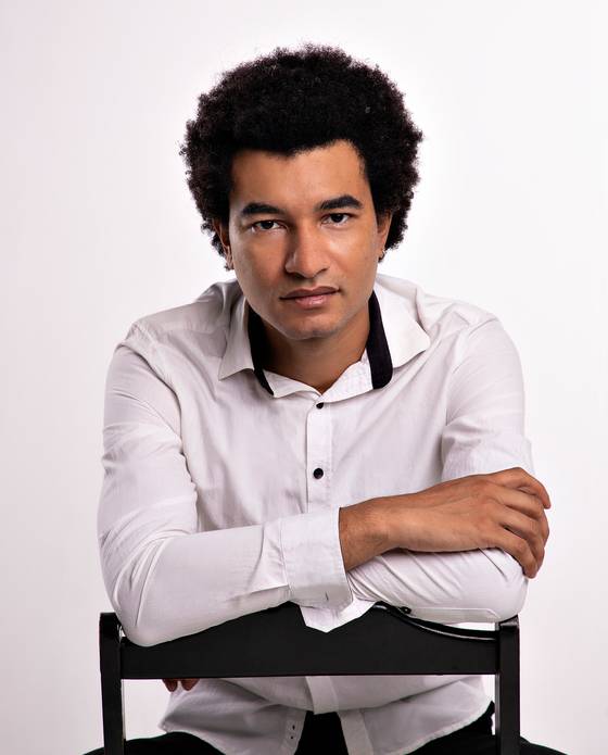 Corporativo de Ensaio Corporativo e de Guitarrista - André