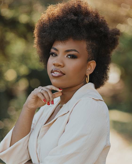 Ensaio Feminino de Mônica Vitória