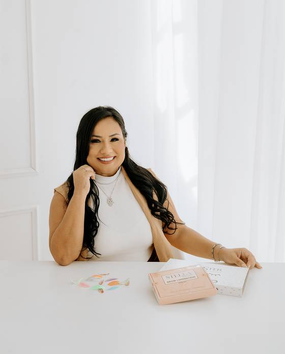 Ensaio Corporativo de Deborah Cilios de Boneca