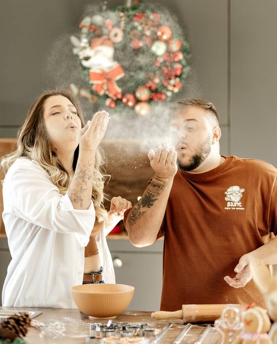 Ensaio Casal de A Fabrica de Biscoito de Natal - Lucas e Leticia