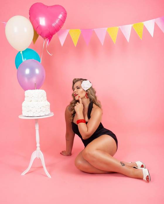 Aniversário de Aniversário Thais