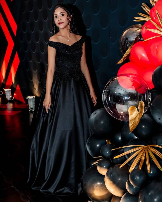 15 Anos  de 15 Anos Cecília - Tema Viúva Negra 