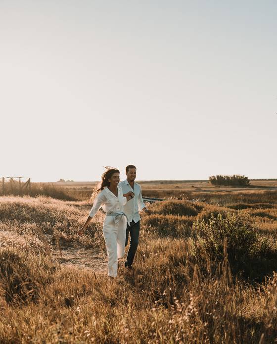 SOLTEIROS / LOVE THE DRESS de Diana / Raul