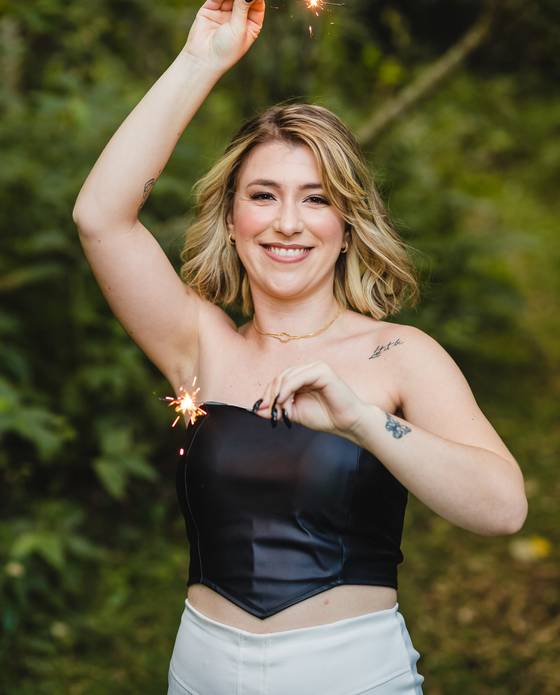 Ensaio Externo  de  Mayara Oliveira