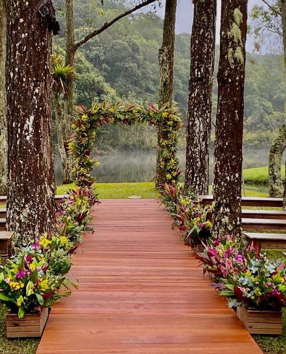 CERIMONIA de DECORAÇÃO CERIMONIA CORES ALEGRES COLORIDA