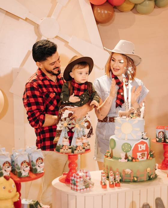 Estúdio Schmitt de 1 ano do Kaleo