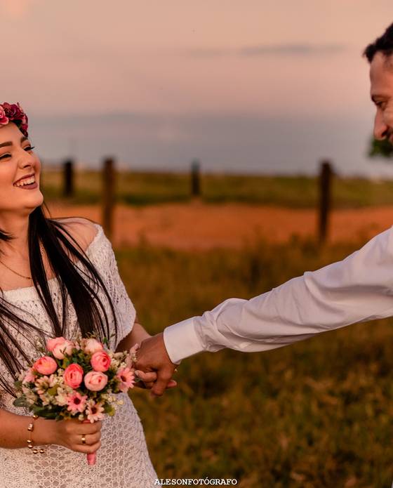 Ensaios Pré-Casamentos  de Fotografia de Casal - Ensaio Pré Casamento - LIVIA E WALLESSON