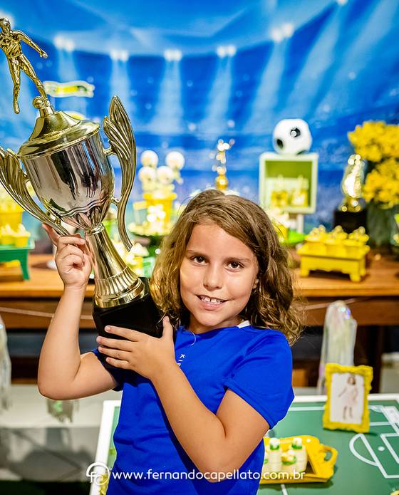 aniversário infantil de Aniversário infantil | Helena bate um bolão!