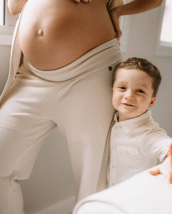 ENSAIOS de ENSAIO EM FAMÍLIA PARA CELEBRAR A CHEGADA DE UM NOVO MEMBRO. 