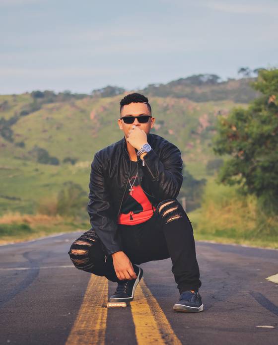 Ensaios de Carlos Eduardo