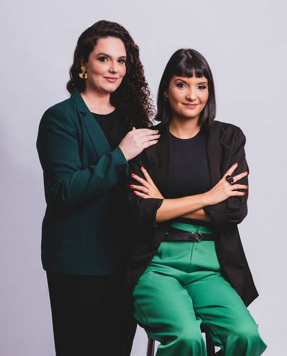 Corporativo de Isabela e Jéssica