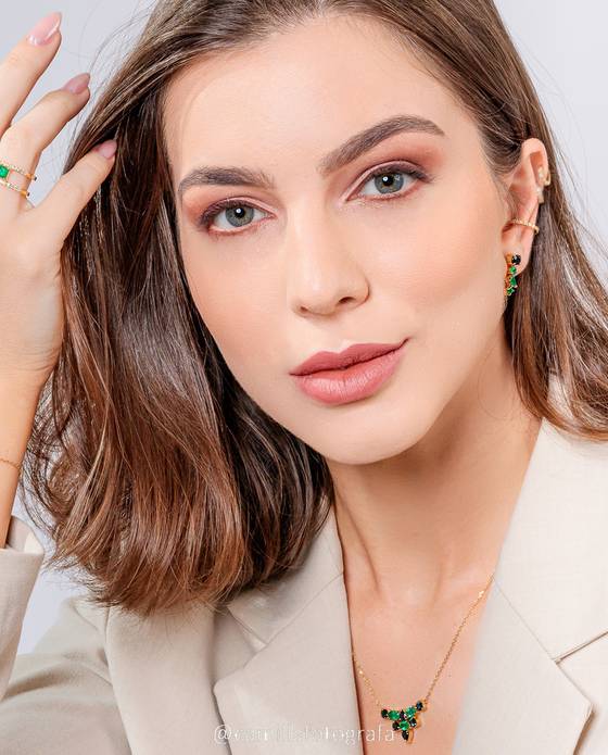 Corporativo de Cris Petez Joias