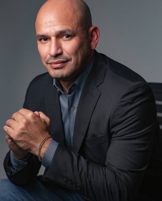 RETRATO de Vinicios Elias Soares