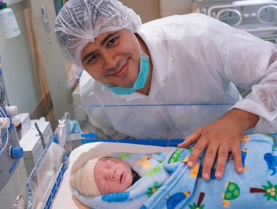 Parto Cesárea de Nascimento Gael