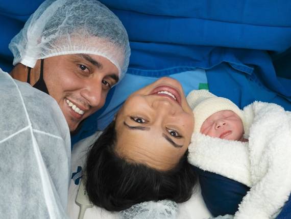 Parto Cesárea de Nascimento Leonardo