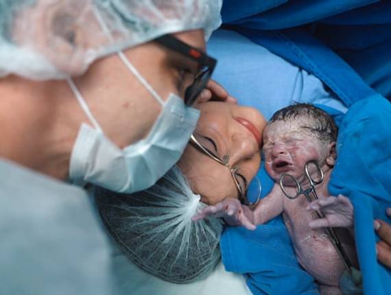 Parto Cesárea de Nascimento Miguel