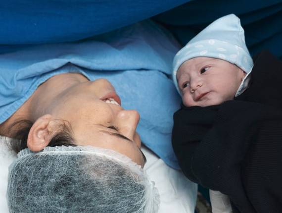 Parto Cesárea de Nascimento Levi