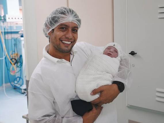 Parto Cesárea de Nascimento Enrico