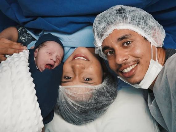 Parto Cesárea de Nascimento Ravi