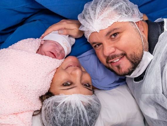 Parto Cesárea de Nascimento Bettina