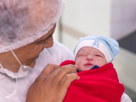 Parto Cesárea de Nascimento Arthur Henrique 