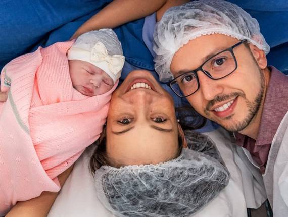 Parto Cesárea de Nascimento Helena | Trailer