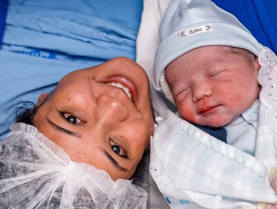 Parto Cesárea de Nascimento Enzo