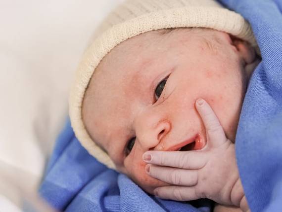 Parto Cesárea de Nascimento Arthur