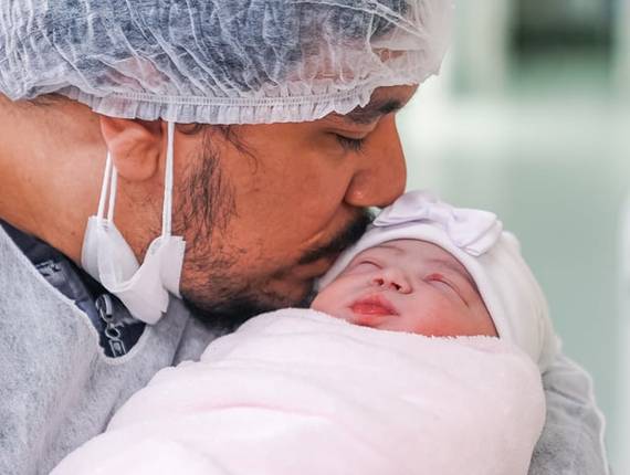 Parto Cesárea de Nascimento Ana Júlia 