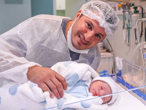 Parto Cesárea de Nascimento Heitor