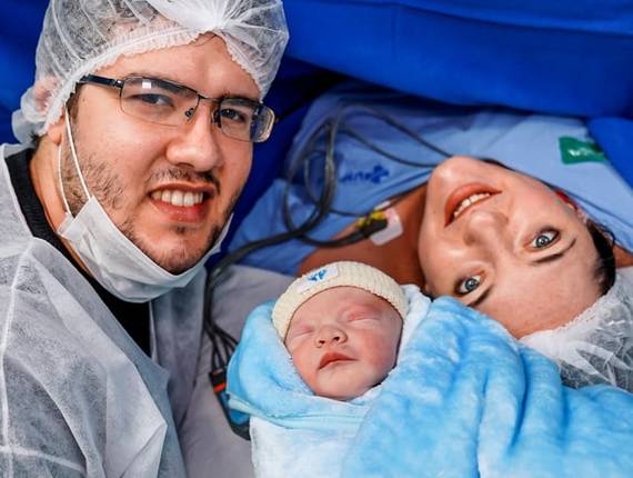 Parto Cesárea de Nascimento Miguel