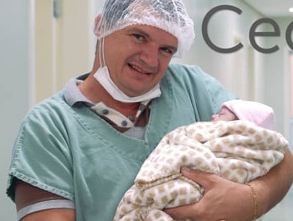 Parto Cesárea de Nascimento Cecilia