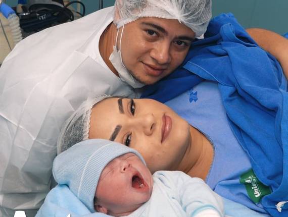 Parto Cesárea de Nascimento Artur