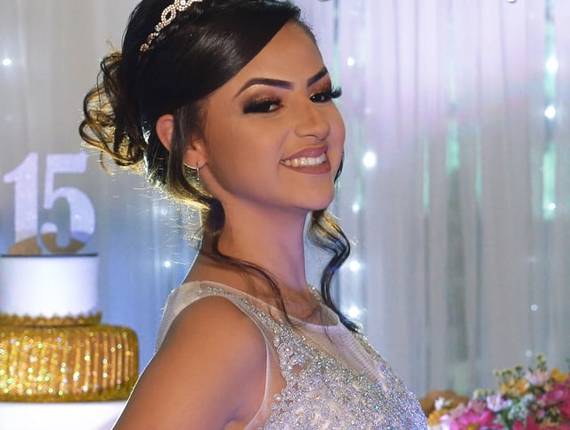 15 Anos de 15 Anos Amanda Oliveira