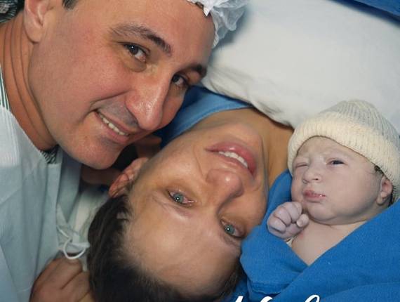 Parto Cesárea de Nascimento Helena