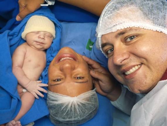 Parto Cesárea de Nascimento Heitor