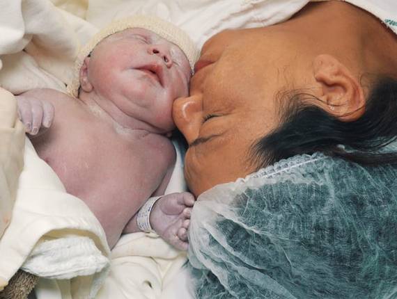 Parto Cesárea de Nascimento Valentina