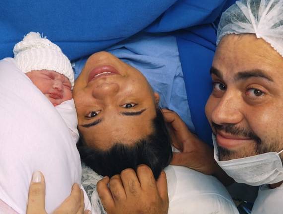 Parto Cesárea de Nascimento Luise