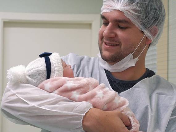 Parto Cesárea de Nascimento Isadora