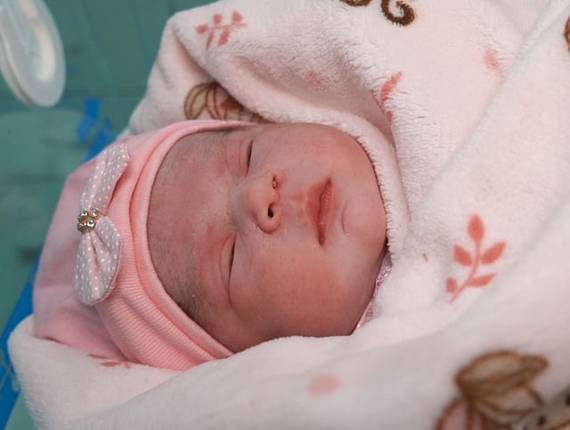 Parto Cesárea de Nascimento Lívia