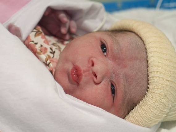 Parto Cesárea de Nascimento Laura