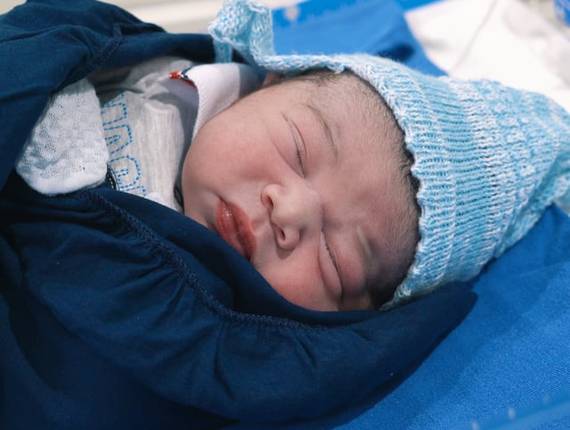 Parto Cesárea de Nascimento Bernardo