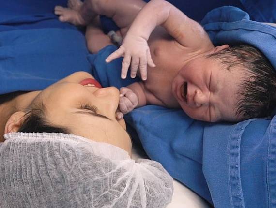 Parto Cesárea de Nascimento Helena