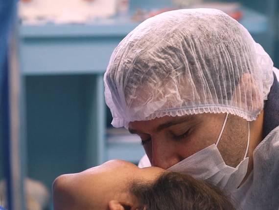 Parto Cesárea de Nascimento Fausto