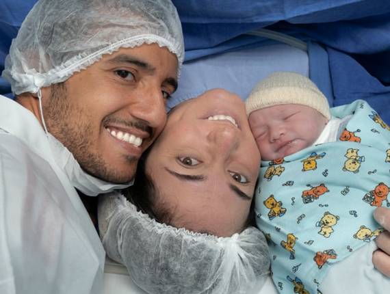 Parto Cesárea de Nascimento Bernardo